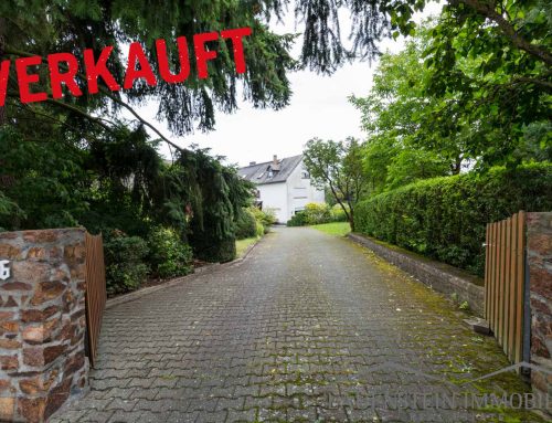 VERKAUFT – Bauernhaus mit riesiger Scheune auf großem Grundstück